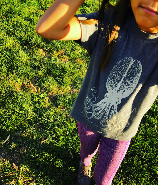 "Octopus Mind" Kids super soft-Blend Tee